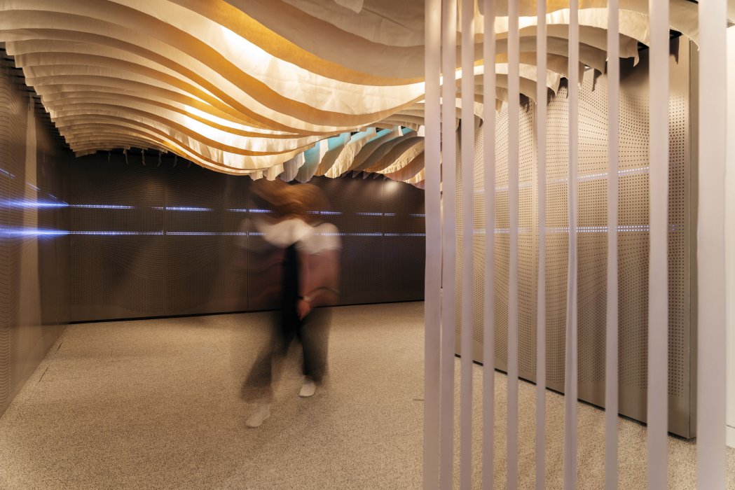 Visitor in Boom exhibition